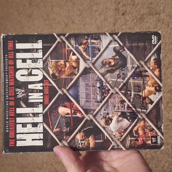 WWE HELL IN A CELL 3 DVD DISC SET - Picture 1 of 2